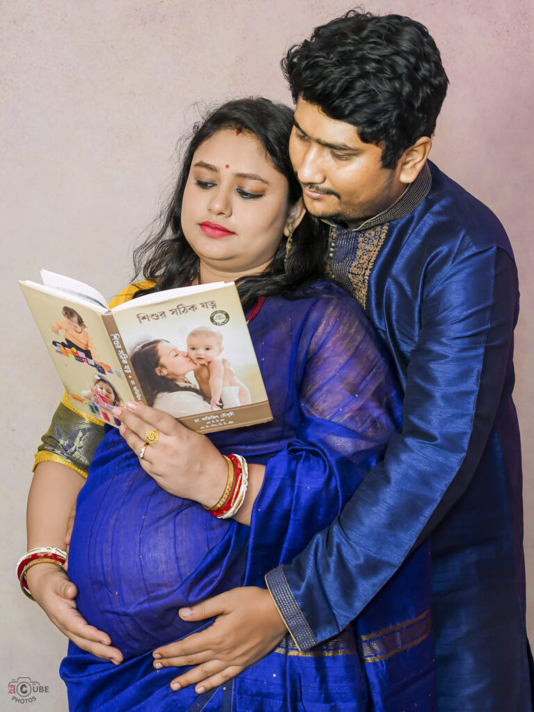 Indoor family maternity photoshoot