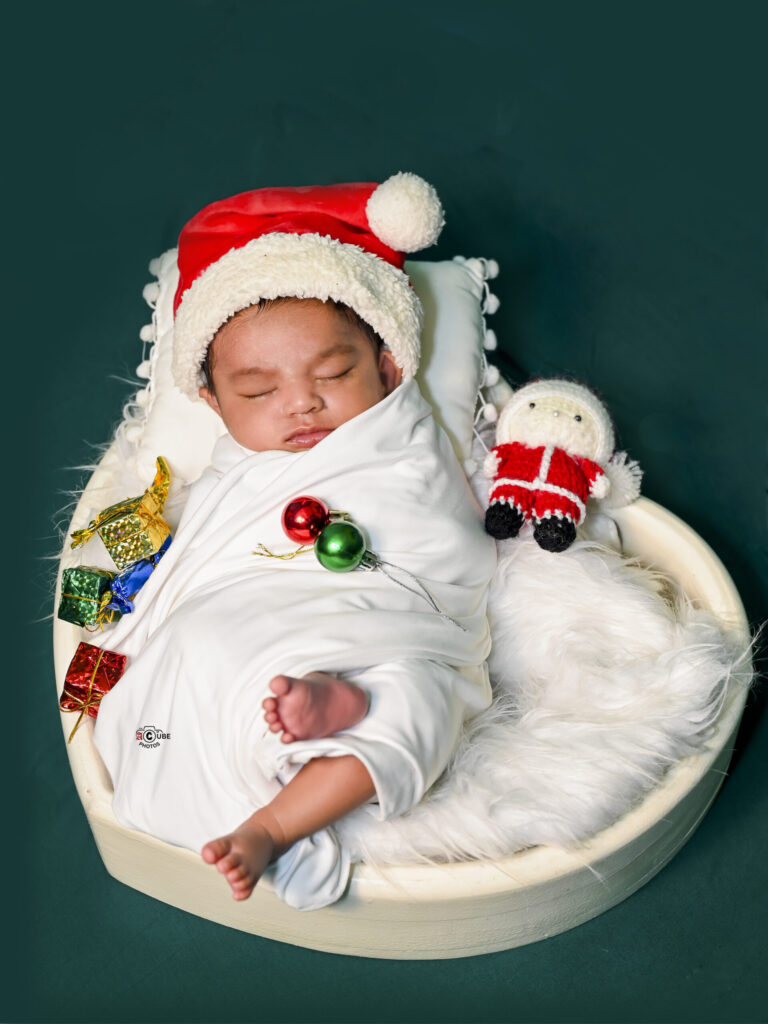 Newborn Minimalist Christmas Setup