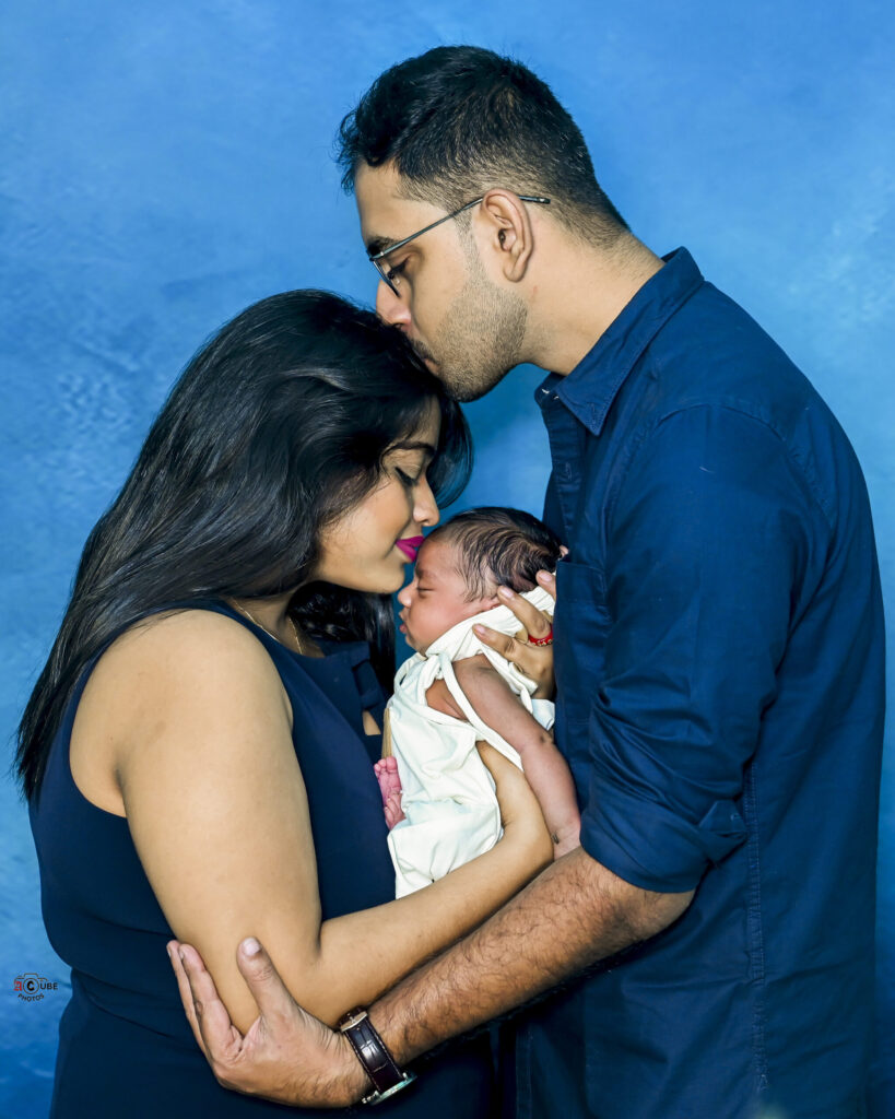 Family Portrait Kissing