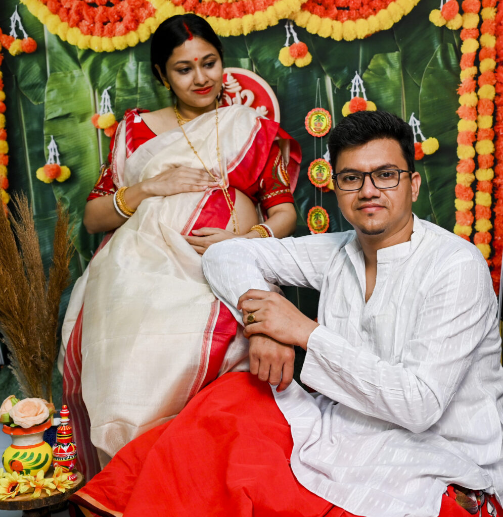 Traditional maternity photoshoot bengali theme