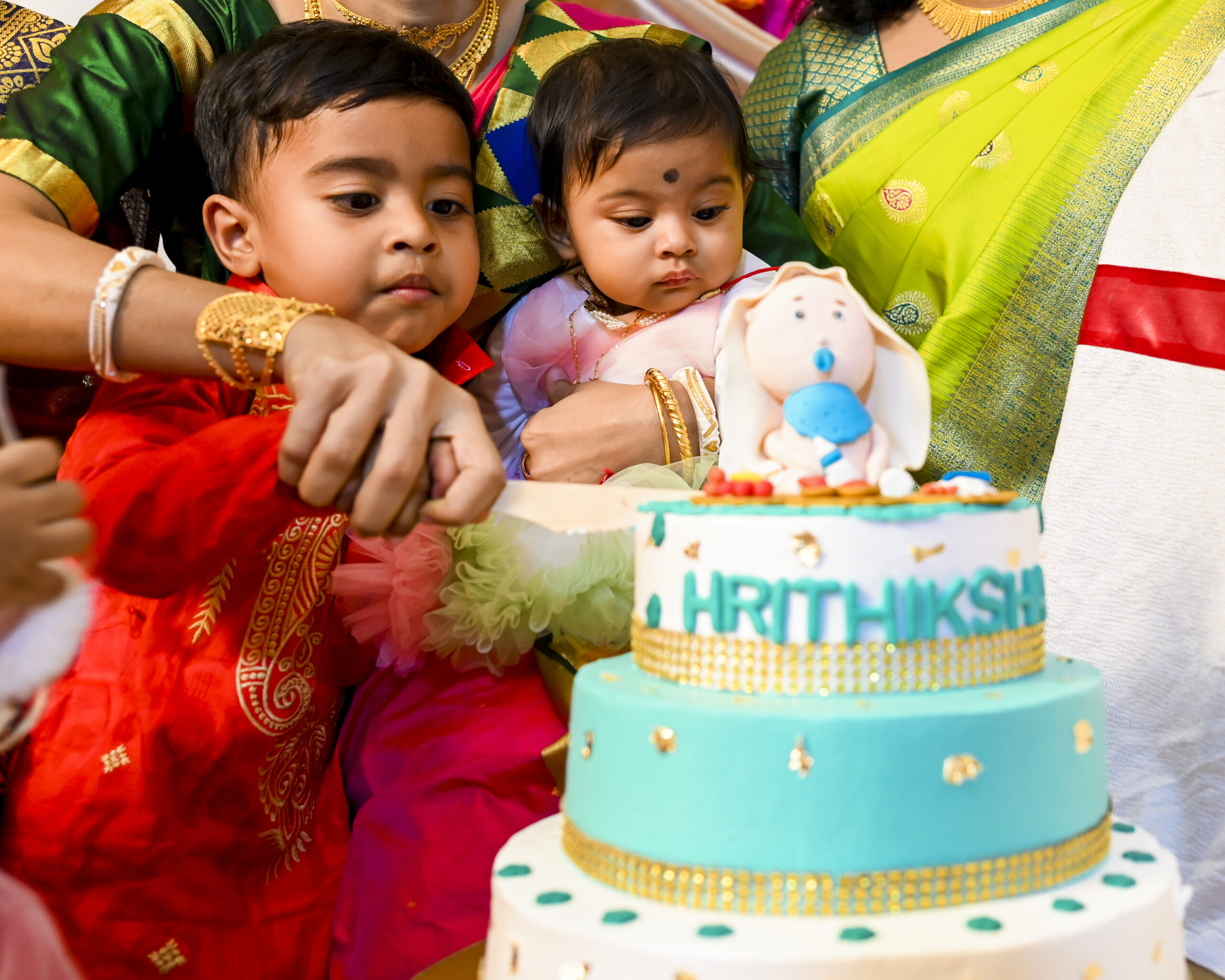 Rice ceremony cake cutting