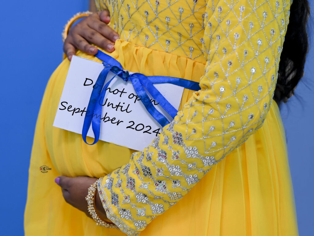 Unique Maternity idea Indoor