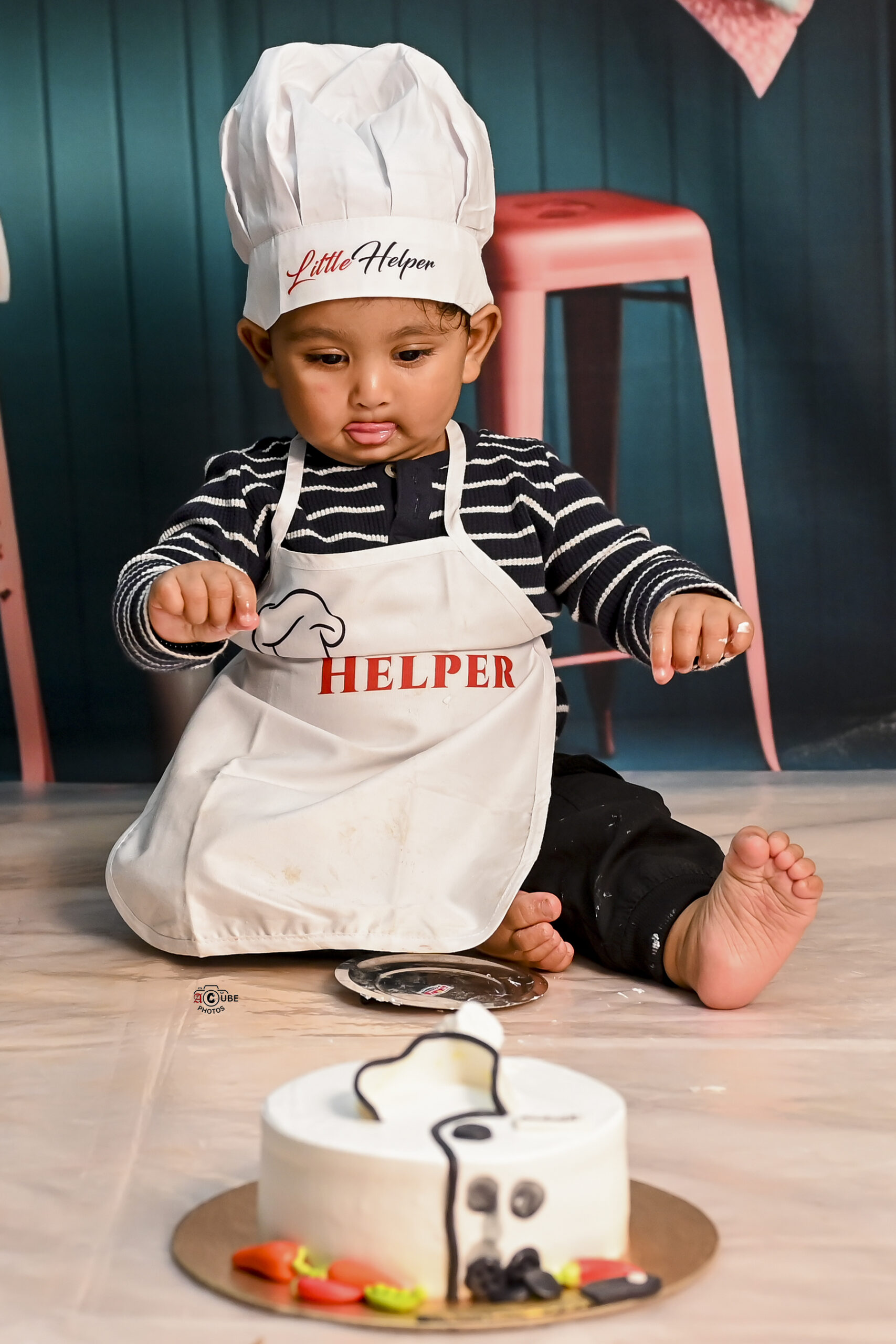 little chef cake cutting