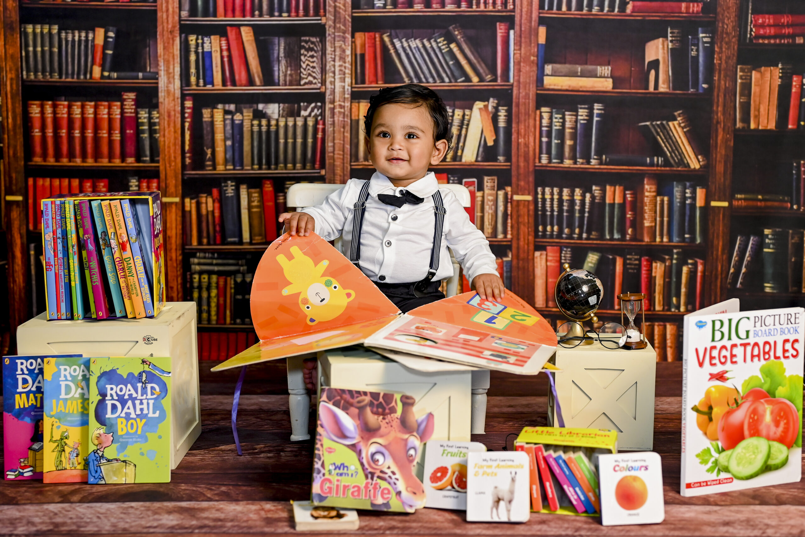 bookworm baby studying