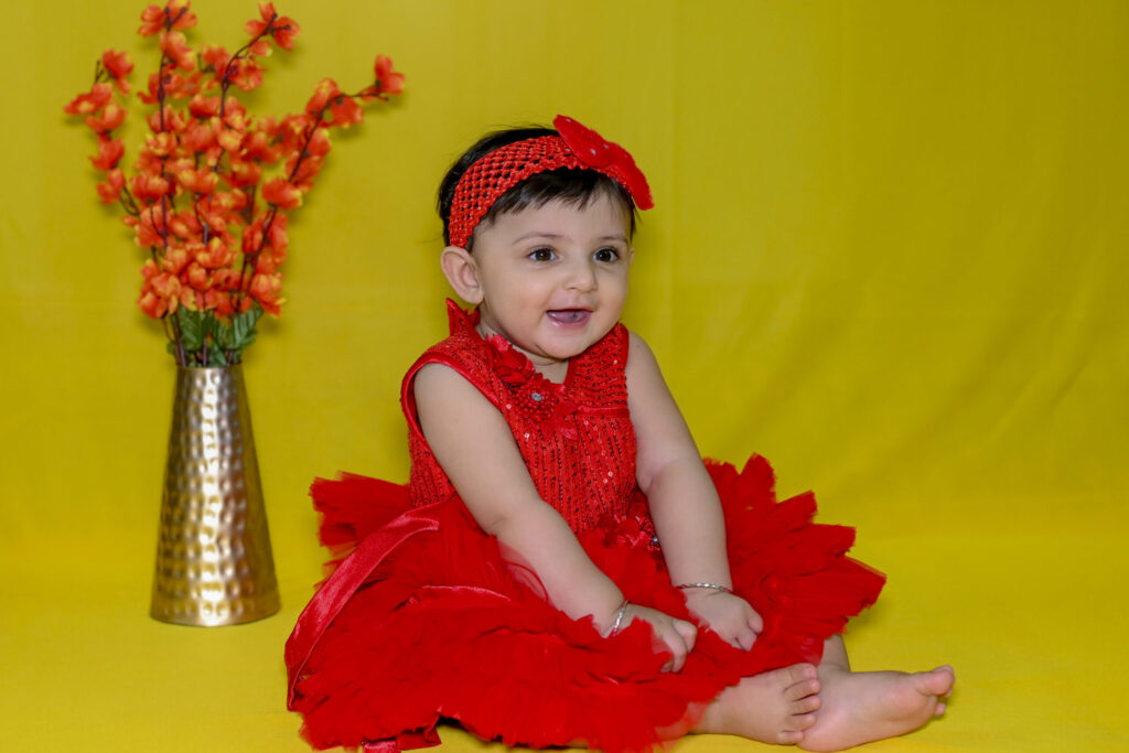 Golden glow smiling photoshoot